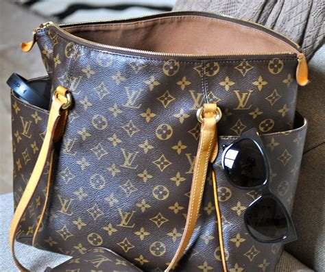 louis vuitton totally mm review|louis vuitton totally sizes.